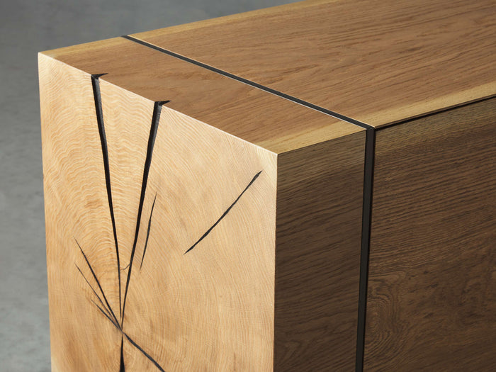 Mihaela Oak Media Console in Vin Alb 71"