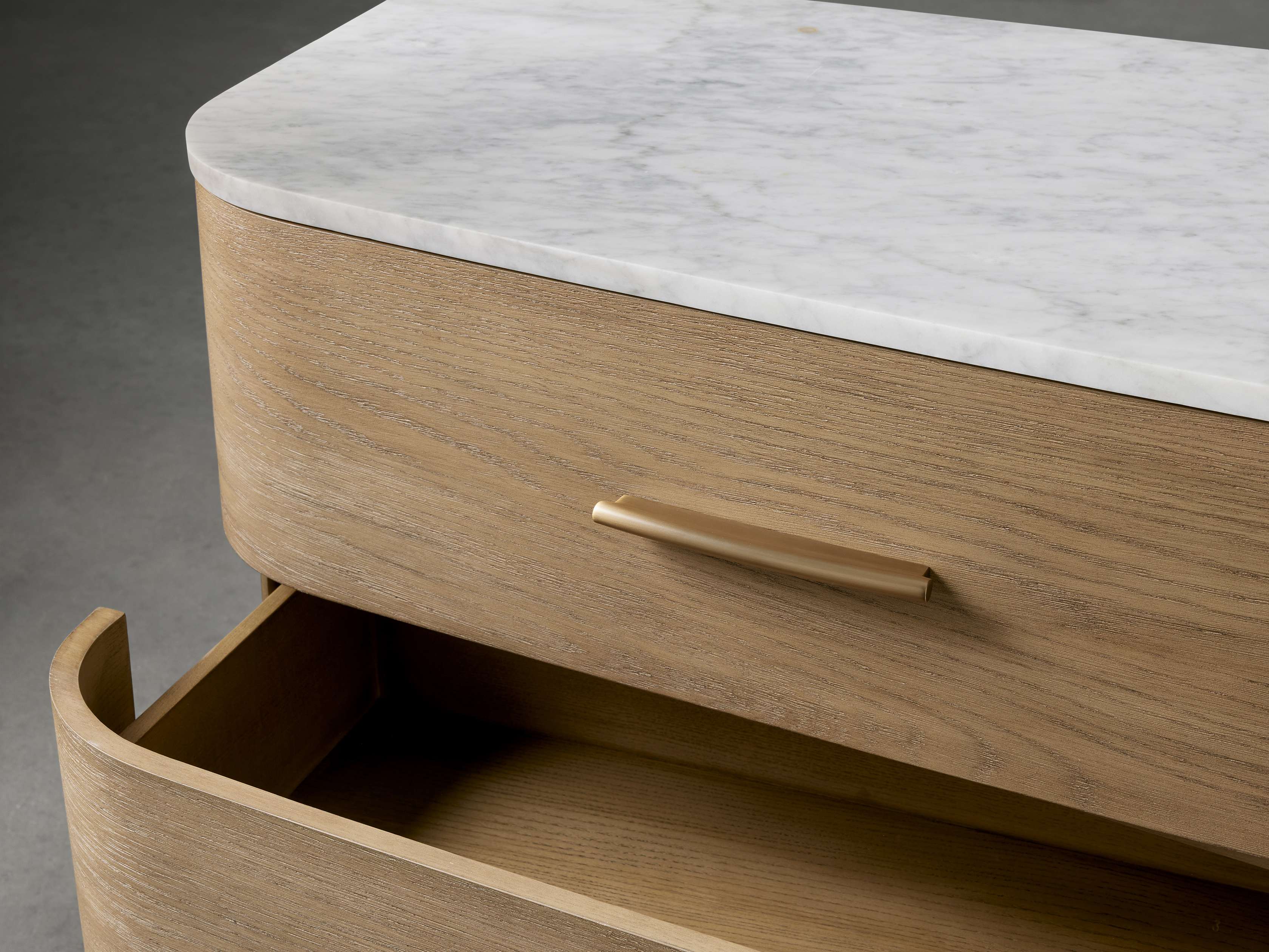 Danny Nine Drawer Dresser(Fawn/Carrara)