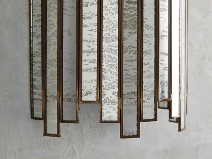 Laila Sconce